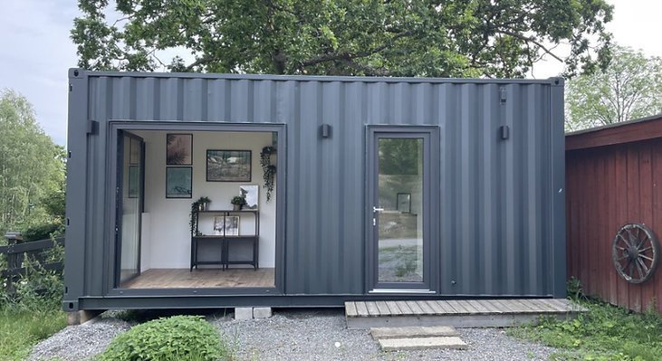 52aa76_d8ef37ab89904fa489536a9881b665bbmv2.jpg 15 m² Mini-Containerhaus – Mobile Lösung - Image 1