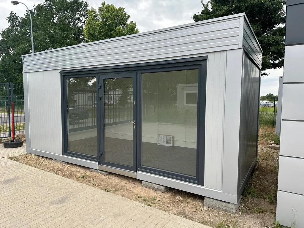 IMG-2085_1024x1024.webp BÜROCONTAINER 6,00 X 2,90 M – NEU - Image 1